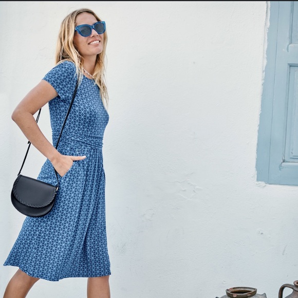 Boden Dresses & Skirts - Boden Amelie blue print jersey knit dress